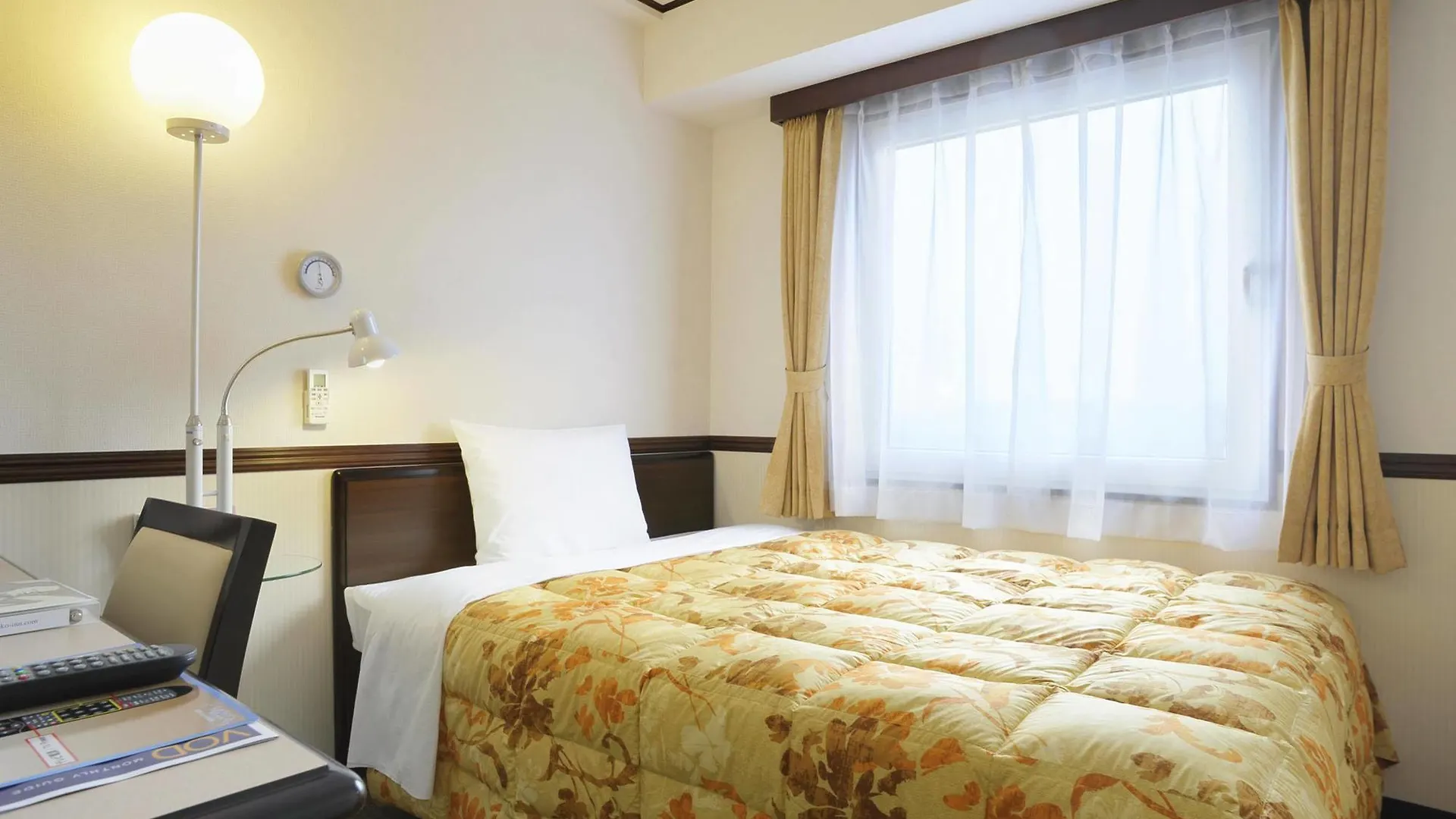 Toyoko Inn Osaka Namba Nippombashi 3*,  Japan