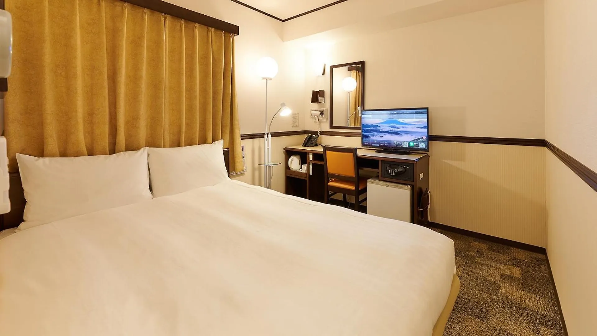 Toyoko Inn Osaka Namba Nippombashi 3*,  Japan